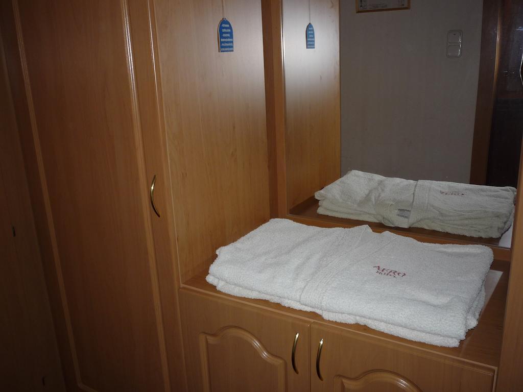 Aero Hotel & Etterem Jakabszállás Værelse billede